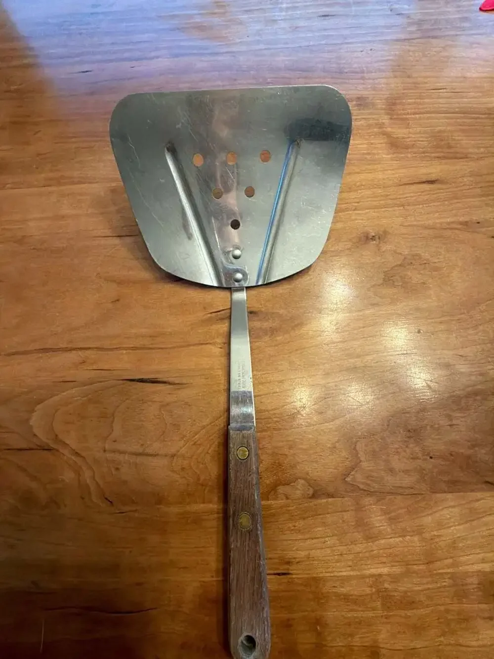 Vintage Robinson Stainless Slotted Short Spatula Turner Wood Handle USA 12